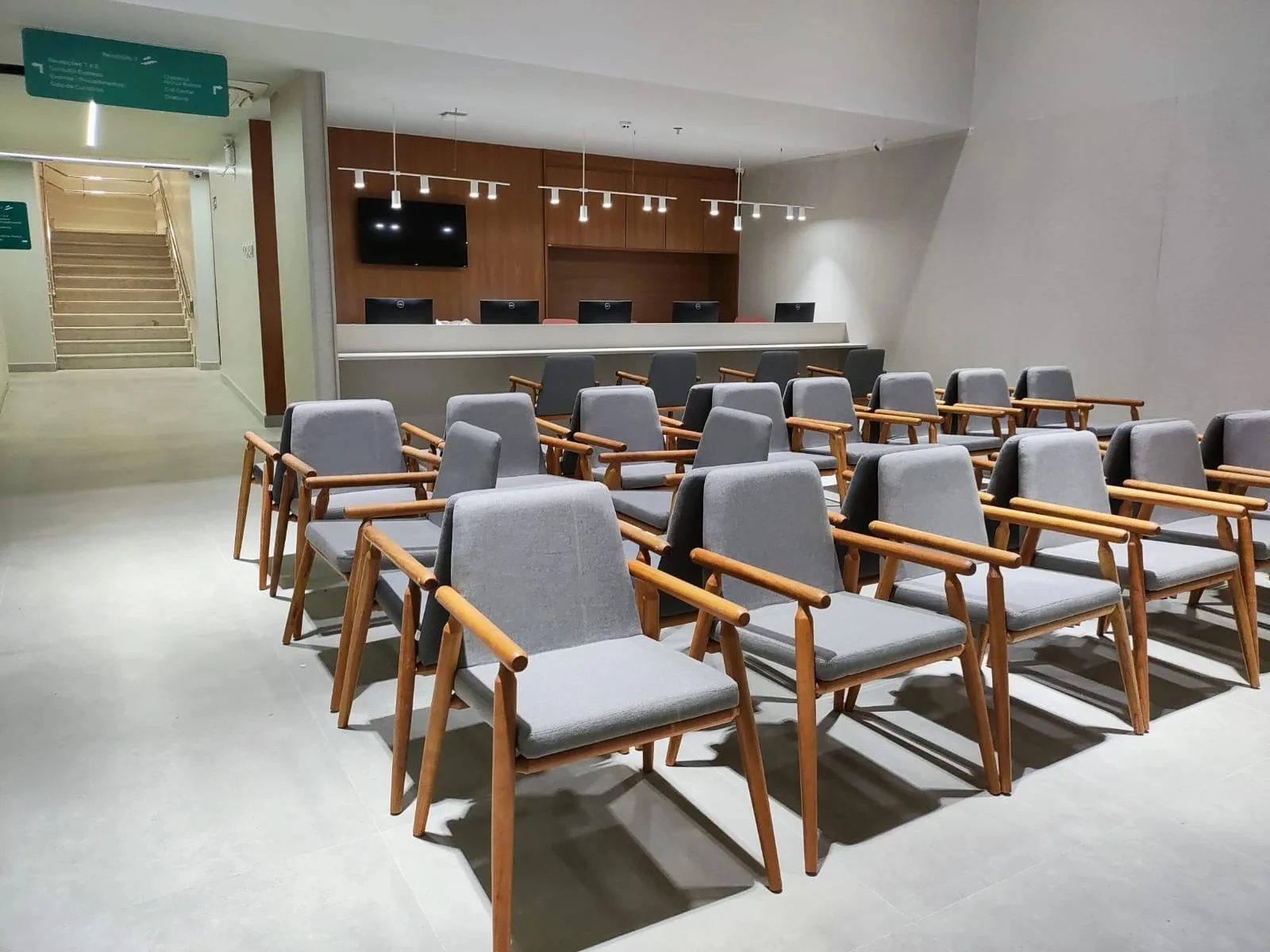 Recepção do Centro Médico Servimed no Parque Shopping Maceió
